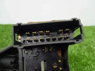 Peça sobressalente para automóvel em segunda mão comutador de limpa vidros por dacia duster 1.6 16v cat referências oem iam 8200792584  