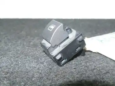 Second-hand car spare part right front power window switch for bmw serie 7 (e65/e66) 4.0 v8 cat oem iam references 8379597 - e0200016