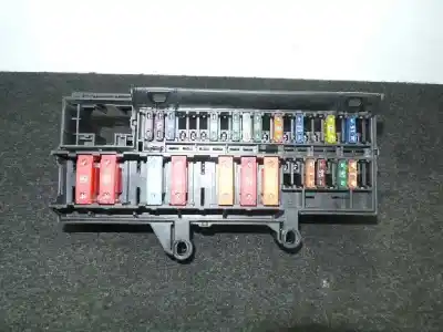Second-hand car spare part fuse box unit for bmw serie 7 (e65/e66) 4.0 v8 cat oem iam references 61136900582 - 6113690058204