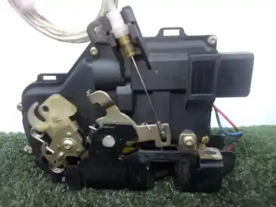 Автозапчастина б/у замок передніх дверей лівий для audi a6 avant (4b5) 2.5 tdi посилання на oem iam 4b1837015b  