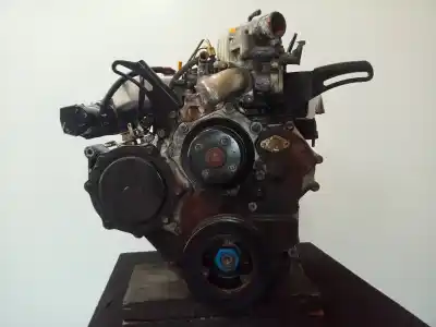 Piesă de schimb auto la mâna a doua motor complet pentru nissan trade 3.0 diesel referințe oem iam   