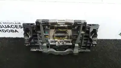 Автозапчастина б/у зовнішня ручка передня прав для audi a8 (4e2) 4.2 quattro посилання на oem iam 4e0839886  