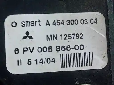 Автозапчастина б/у педаль акселератора для smart forfour 1.3 cat посилання на oem iam a4543000304 - 6pv00886600 - mn125792  