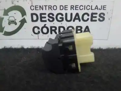 Pezzo di ricambio per auto di seconda mano interruttore alzacristalli anteriore sinistro per renault clio iv 1.5 dci diesel fap riferimenti oem iam 254118044r  