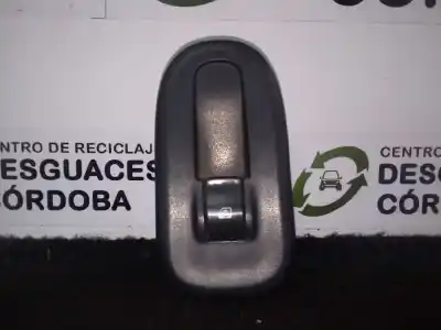 Peça sobressalente para automóvel em segunda mão botão / interruptor elevador vidro dianteiro direito por renault master kasten 2.3 dci diesel cat referências oem iam 