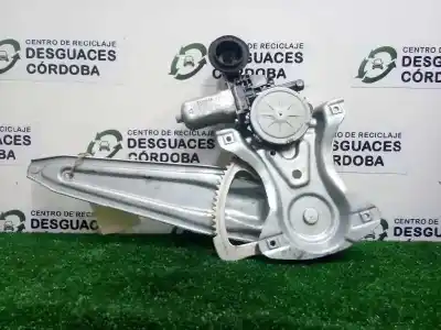 Pezzo di ricambio per auto di seconda mano alzacristalli posteriore destro per toyota auris 1.3 16v cat riferimenti oem iam 857200d120 - 973581100 - av2621002340