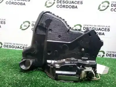 Pezzo di ricambio per auto di seconda mano serratura porta anteriore destra per toyota auris 1.3 16v cat riferimenti oem iam a046693