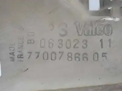 Second-hand car spare part left headlight for renault 19 1.4 oem iam references 7700786605  19. - 1.serie