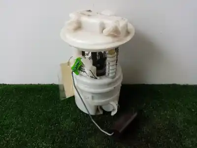 Pezzo di ricambio per auto di seconda mano Sensore di livello del carburante per DACIA SANDERO  Riferimenti OEM IAM 172021904R - 0974752990003  