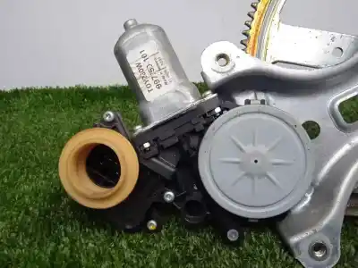 Автозапчастина б/у регулятор переднього правого скла для toyota corolla verso (r1) 2.0 turbodiesel cat посилання на oem iam   