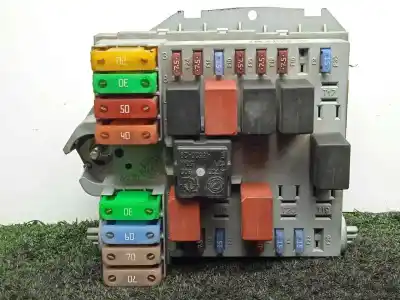 Second-hand car spare part fuse box unit for lancia ypsilon (101) 1.2 8v oem iam references 51792195
