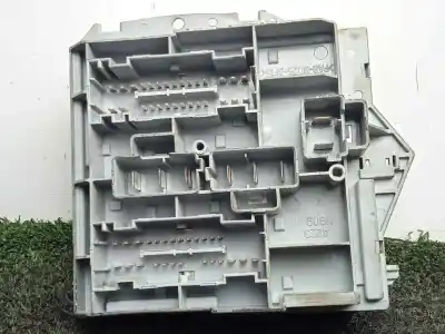 Second-hand car spare part fuse box unit for lancia ypsilon (101) 1.2 8v oem iam references 51792195  
