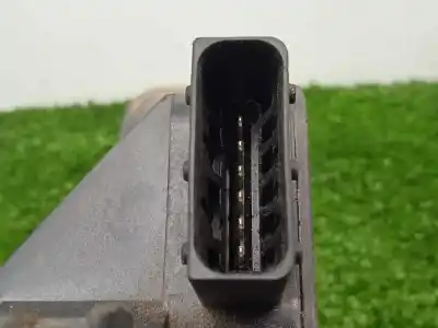 Second-hand car spare part potentiometer for opel corsa d 1.3 16v cdti oem iam references 55702020  