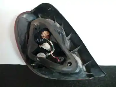 Second-hand car spare part right tailgate light for toyota corolla (e11) 1.6 linea terra oem iam references   