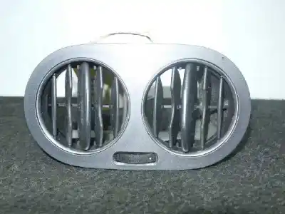 Pièce détachée automobile d'occasion GRILLE D'AÉRATION pour VOLKSWAGEN TIGUAN (5N2)  Références OEM IAM 5N0819704C - 5N0819710  