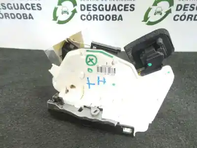 Recambio de automóvil de segunda mano de CERRADURA PUERTA TRASERA IZQUIERDA para VOLKSWAGEN POLO (6R1)  referencias OEM IAM 5K4839015F - 45F5K4839015F  