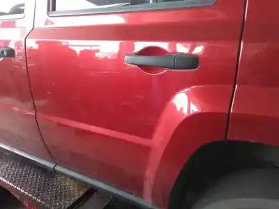 Peça sobressalente para automóvel em segunda mão porta do automóvel traseira esquerda por jeep patriot 2.0 crd cat referências oem iam 
