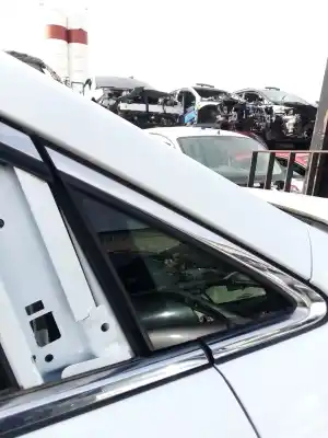 Pièce détachée automobile d'occasion vitre triangulaire custode avant droit pour mazda cx-7 (er) 2.2 mzr-cd awd (er10a) références oem iam 