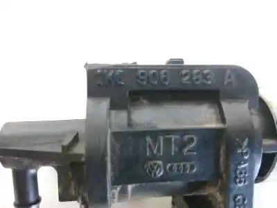 Автозапчастина б/у вакуумний клапан для audi a5 coupe (8t) 2.0 tdi посилання на oem iam 1k0906283a  