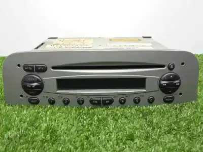 Pezzo di ricambio per auto di seconda mano IMPIANTO AUDIO / RADIO CD per ALFA ROMEO 147 (190)  Riferimenti OEM IAM 156053469 - 7643301316  