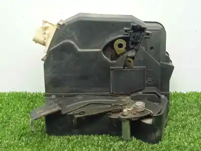 Автозапчастина б/у замок дверей заднього лівого для land rover range rover (lm) 3.0 td6 посилання на oem iam cwc500090