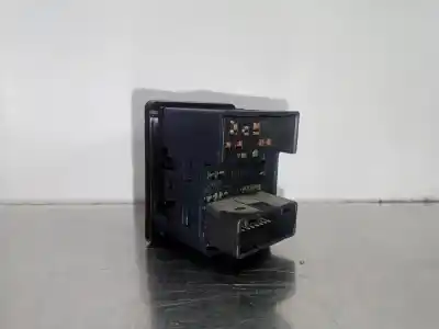 Piesă de schimb auto la mâna a doua buton reglaj oglinzi pentru toyota auris (_e18_) 1.6 (zre181_ zre185_) referințe oem iam 183640  