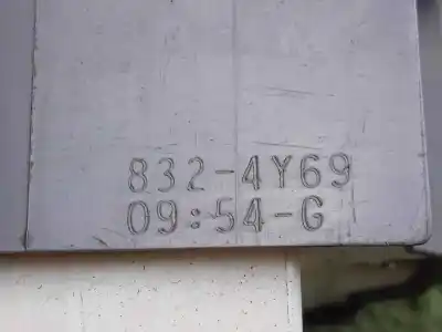 Автозапчасти б/у выключатель левого переднего окна за toyota yaris (ksp9/scp9/nlp9) 1.4 turbodiesel cat ссылки oem iam 8324y69  