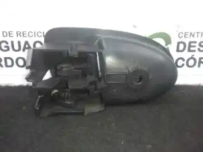 Автозапчасти б/у внутри передней правой ручки за toyota yaris (ksp9/scp9/nlp9) 1.4 turbodiesel cat ссылки oem iam 692050d90 - 692050d100  