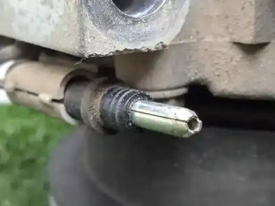 Second-hand car spare part air conditioning compressor for dacia logan 1.4 cat oem iam references sd7v161177a - 8200117767 sd7v16 sanden - 6.canales