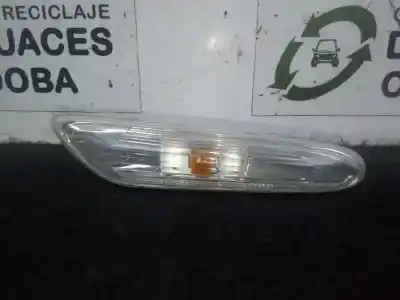 Peça sobressalente para automóvel em segunda mão farolim do lado esquerdo por bmw serie 1 berlina (e81/e87) 2.0 16v diesel cat referências oem iam 63137253326 - 6313725332602