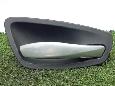 Peça sobressalente para automóvel em segunda mão puxador interior dianteiro direito por bmw serie 1 berlina (e81/e87) 118d referências oem iam 696210201 - 10628510