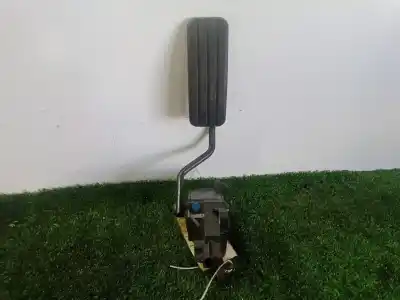 Pièce détachée automobile d'occasion PÉDALE D'ACCÉLÉRATEUR pour RENAULT CLIO III (BR0/1, CR0/1)  Références OEM IAM 8200297342  