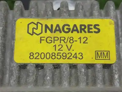 Second-hand car spare part glow plug for renault trafic combi (ab 4.01) 2.0 dci diesel fap cat oem iam references 8200859243  