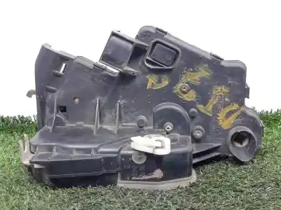 Peça sobressalente para automóvel em segunda mão fechadura da porta dianteira esquerda por bmw serie 3 berlina (e46) 2.0 16v diesel cat referências oem iam 