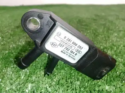 Peça sobressalente para automóvel em segunda mão SENSOR DE PRESSÃO por NISSAN X-TRAIL (T32)  Referências OEM IAM 0281006252 - 227702184R  
