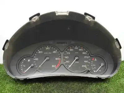 Pièce détachée automobile d'occasion compteur de vitesse tableau de bord pour peugeot 206 berlina 1.9 diesel références oem iam 9643401180 - 05010510006 - 09032109805  