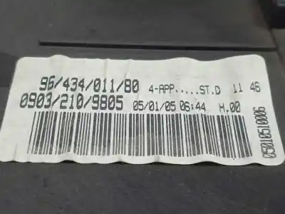 Pièce détachée automobile d'occasion compteur de vitesse tableau de bord pour peugeot 206 berlina 1.9 diesel références oem iam 9643401180 - 05010510006 - 09032109805  