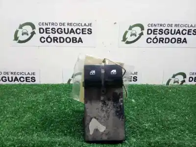Pezzo di ricambio per auto di seconda mano interruttore alzacristalli anteriore sinistro per opel astra j (p10) 1.7 cdti (68) riferimenti oem iam 13305978