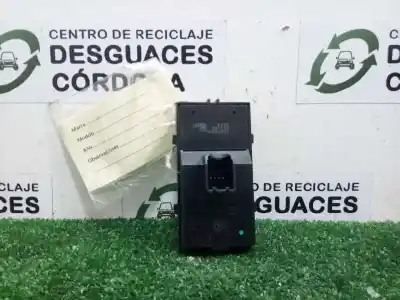 Pezzo di ricambio per auto di seconda mano interruttore alzacristalli anteriore sinistro per opel astra j (p10) 1.7 cdti (68) riferimenti oem iam 13305978  