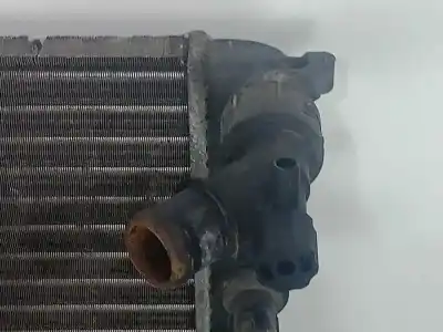 Piesă de schimb auto la mâna a doua radiator de apa pentru volkswagen golf iv berlina (1j1) 1.9 tdi referințe oem iam  650x415x22 