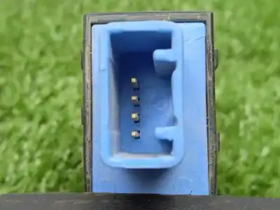 Автозапчастина б/у кнопка esp для mitsubishi l 200 2.4 di-d cat посилання на oem iam 8602a050  