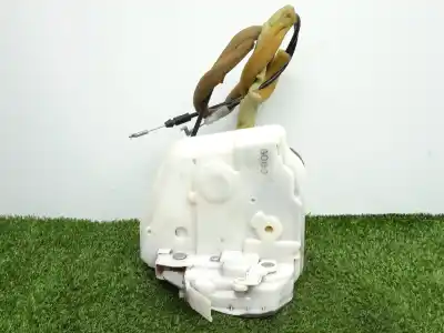 Автозапчасти б/у ЗАМОК ЛЕВОЙ ПЕРЕДНЕЙ ДВЕРИ за MAZDA 2 LIM. (DE)  ссылки OEM IAM   