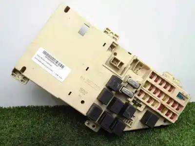 Pezzo di ricambio per auto di seconda mano scatola relè/fusibili per chrysler 300 m (lr) 2.7 cat riferimenti oem iam 16238ac