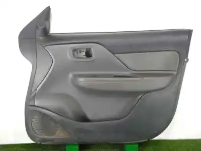 Автозапчастина б/у обработка передніх правіх дверей для mitsubishi l 200 2.4 di-d cat посилання на oem iam 7221c482xa