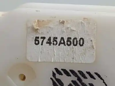 Автозапчастина б/у замок заднього правого дверя для mitsubishi l 200 2.4 di-d cat посилання на oem iam 5745a500  