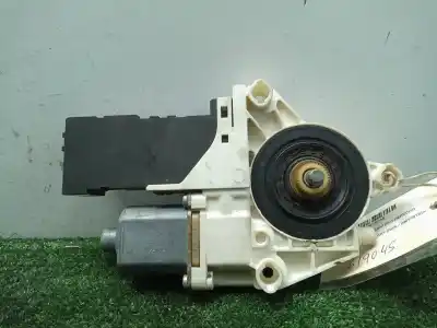 Second-hand car spare part right front window motor for peugeot 407 2.0 16v hdi cat (rhr / dw10bted4) oem iam references 1137328127 - 994421104  