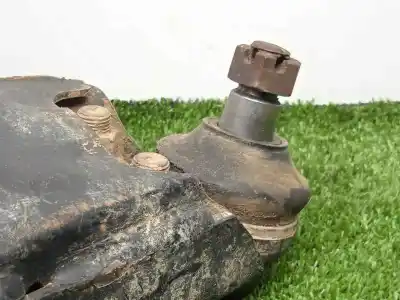 Автозапчастина б/у передній лівий нижний рычаг підвіски для mitsubishi l 200 2.4 di-d cat посилання на oem iam 4013a471  