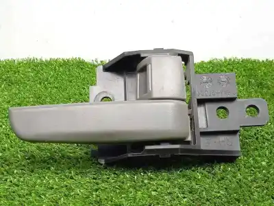 Автозапчастина б/у усередині передня права ручка для mitsubishi l 200 2.4 di-d cat посилання на oem iam 5716a614ha