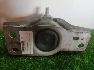 Second-hand car spare part RIGHT ENGINE SUPPORT for RENAULT CLIO III  OEM IAM references 8200140431 - 8200131305 - 8200281186  