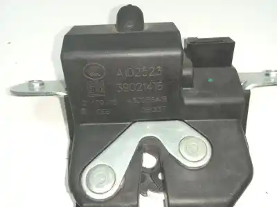 Second-hand car spare part trunk lock for opel corsa e gsi oem iam references a102523 - 3902146 - 430036418  